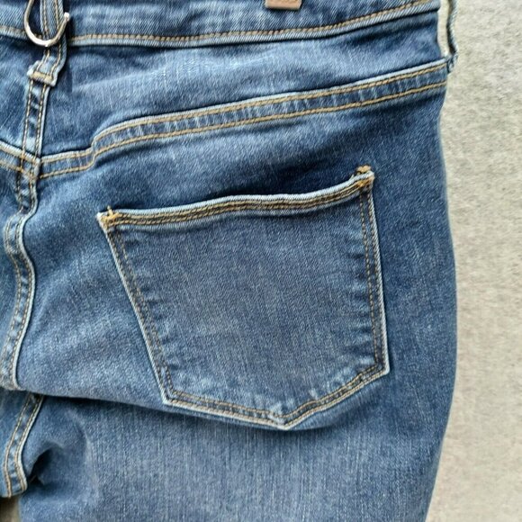 Universal Thread Distressed Skinny Jean Medium Wash Size 14/32R  Cut Bottom - Picture 12 of 16